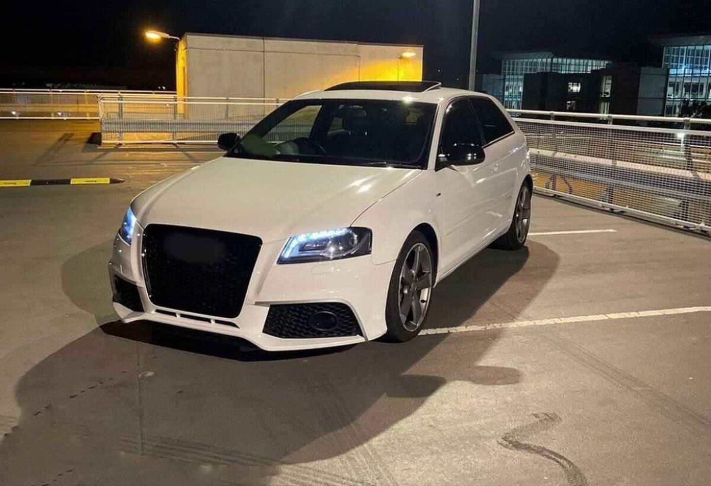 AUDI A3 2009-2012 RS3 ÖN TAMPON PANJUR SETİ