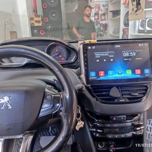 PEUGEOT 208-2008 ANDROİD MULTİMEDYA 4-32 8 ÇEK. CARPLAY- QLED EKRAN- AHD GERİ GÖRÜŞ KAMERASI 3 AMFİ ÇIKIŞLI PRO CİHAZ