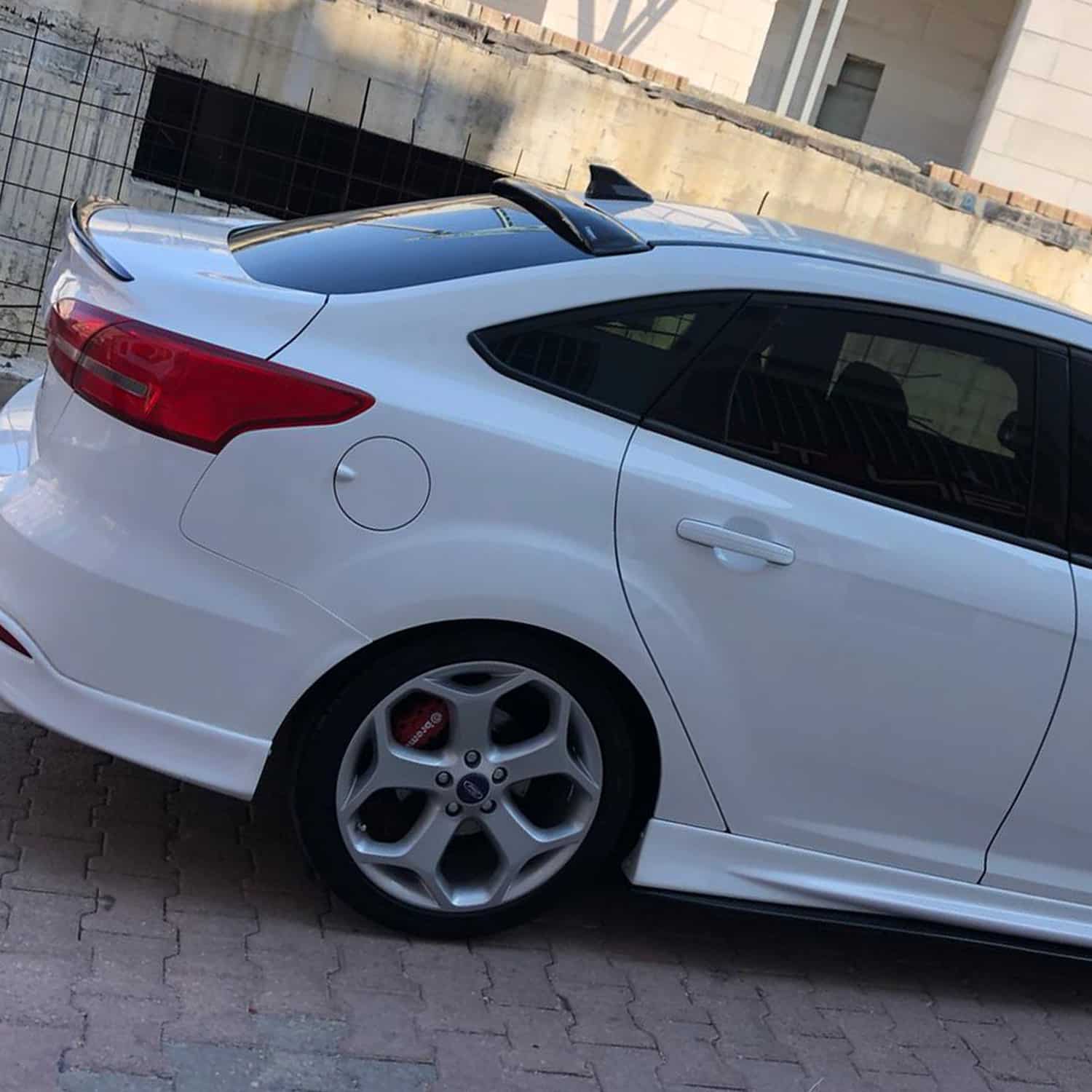 Ford Focus 2011-2018 Yıl Aralığı Uyumlu Arka Cam Spoyler - Görsel 7